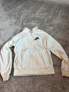 Nike Sportswear Windrunner Jacket White Windbreaker Size Medium